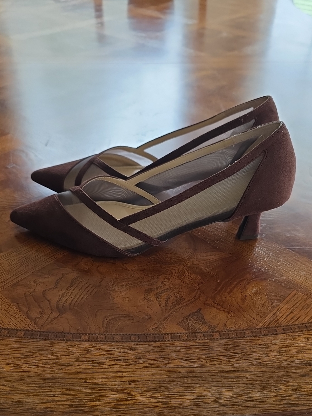 ADRIENNE VITTADINI Slew Women's Faux Suede Mesh Kitten Heels Pumps Brown 11M NEW - Picture 3 of 9
